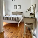The Self Catering *
