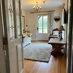 The Self Catering *